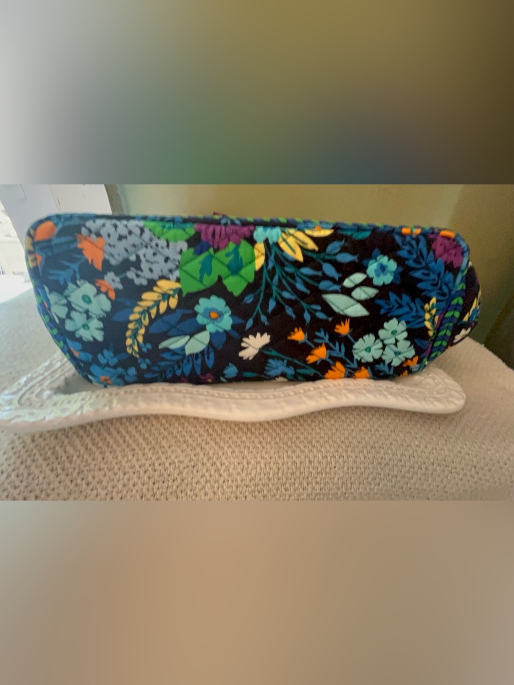 Vera Bradley Tote in the retired "Midnight Blues" pattern - Picture 5 of 10